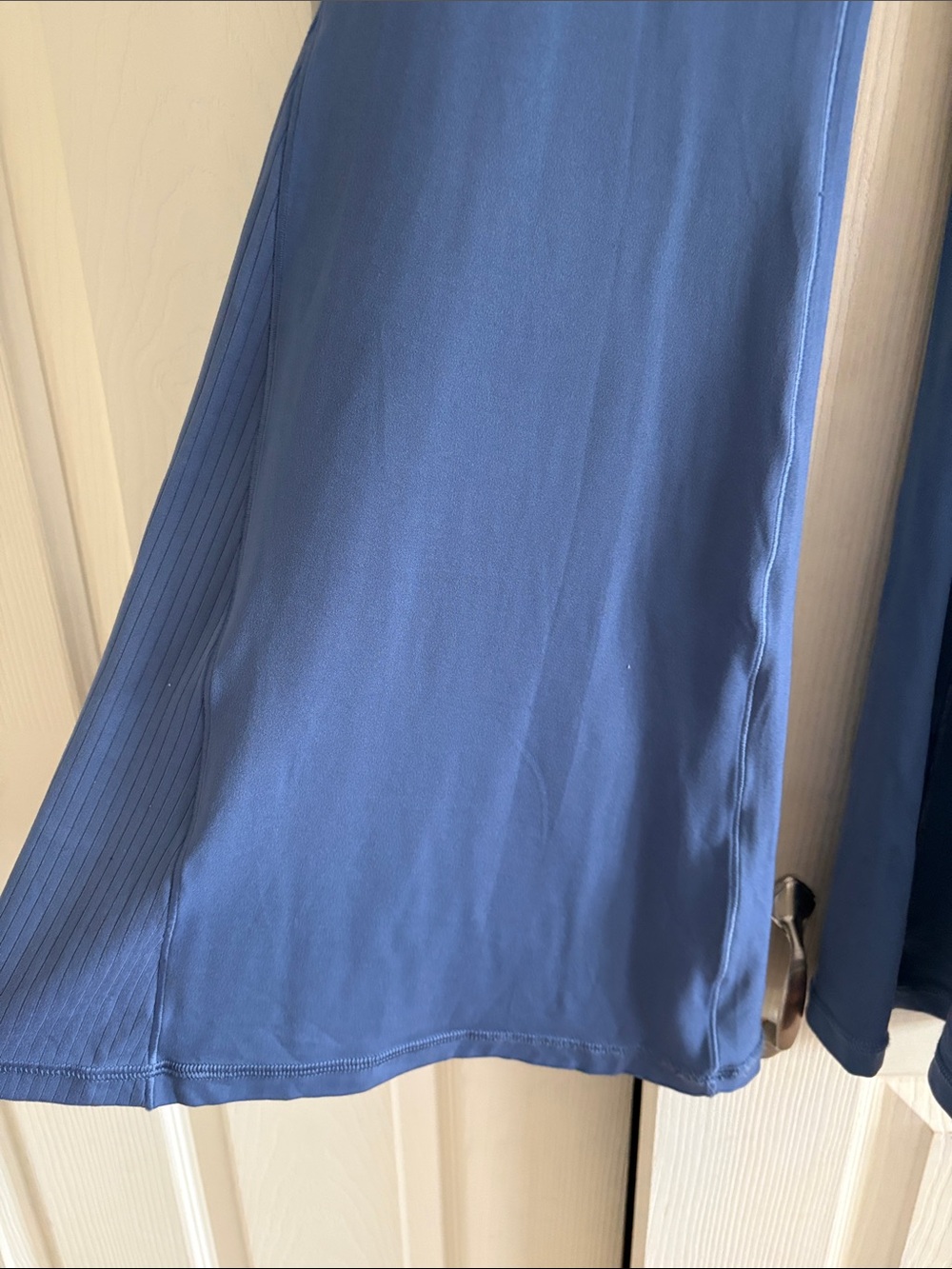 High-Waist Flared Yoga Pants in Dusty Blue - Picture 2 of 4